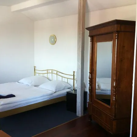 Zum Buegeleisen מלון דיסבורג