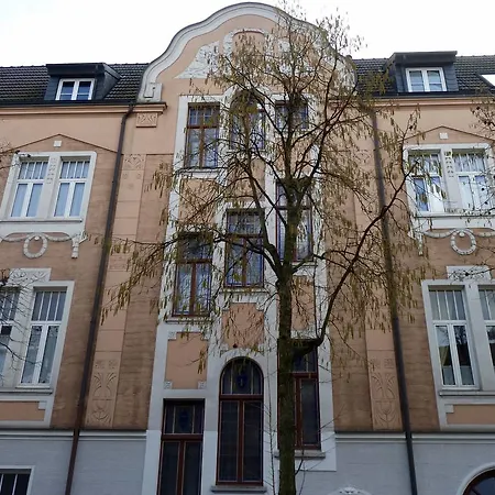 Zum Buegeleisen Hotel Duisburgo