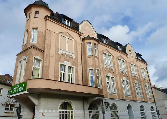 Zum Buegeleisen Otel 3*