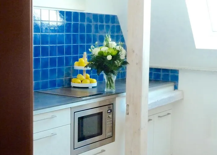 מלון Zum Buegeleisen 3*